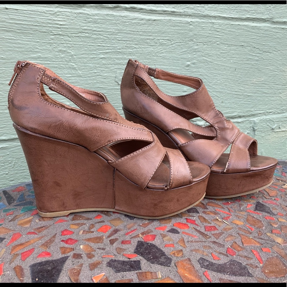 Size 7 Boho Wedges